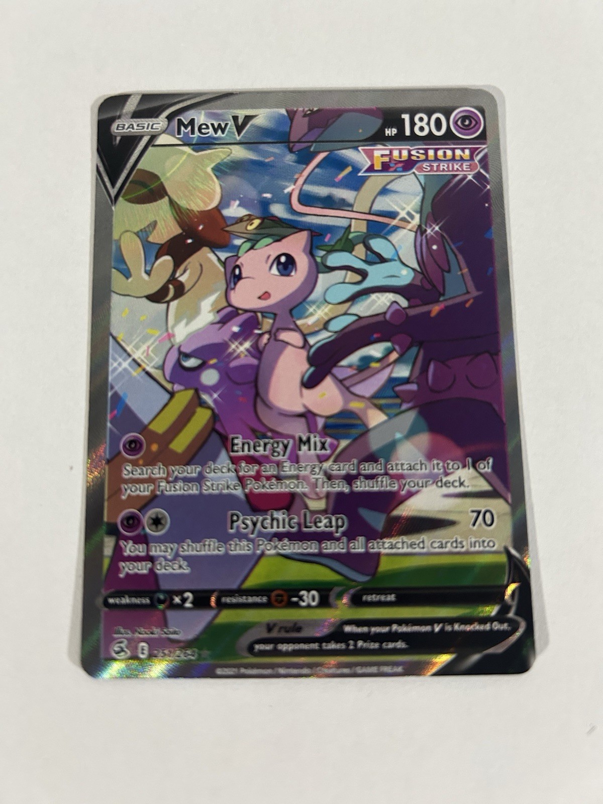 Pokemon TCG Mew V 250/264 Fusion Strike Ultra Rare Full Art Holo English 2021