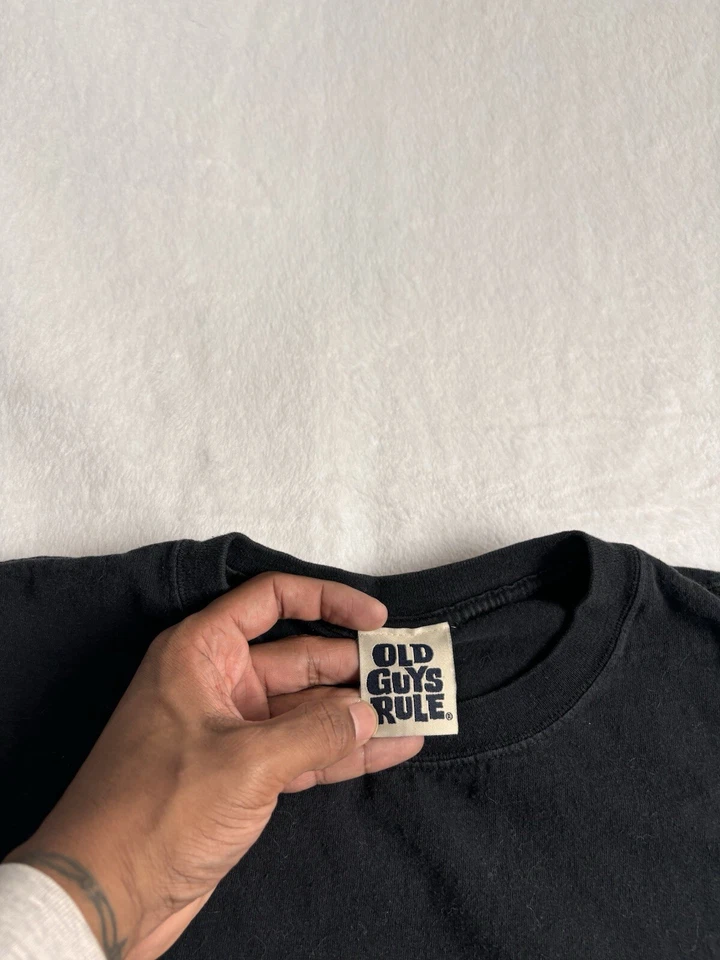 Camisa negra de manga corta Y2K Old Guys Rule Loud Fast Built To Last para hombre XL * Foto 4 de 4