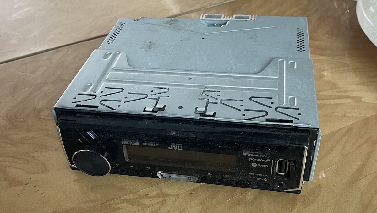 JVC KD-SR85BT CAR RADIO single din receiver bluetooth