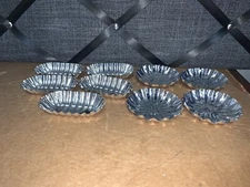 Vintage 9 Tartlet Tins 2 Different Shapes