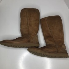 UGG Women's Classic Tall Winter Boots Suede Women's Sz 8 5815