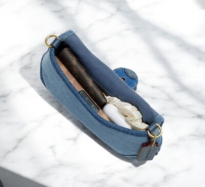 ショルダーバッグ Coach Soho signature denim Shoulder bag Coach Soho Signature Denim Buckle Shoulder Bag | Neiman Marcus