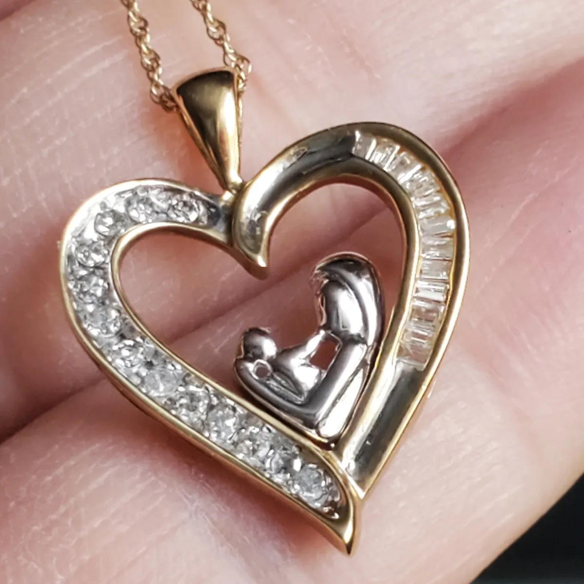 Silver Small Pink Heart Necklace | Classy Women Collection
