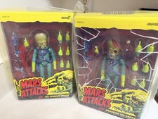 Super7 Mars Attacks Martian Figure Set– Smashing the Enemy & Invasion Begins