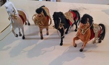 Lot 4 Chevaux Velours Vintage