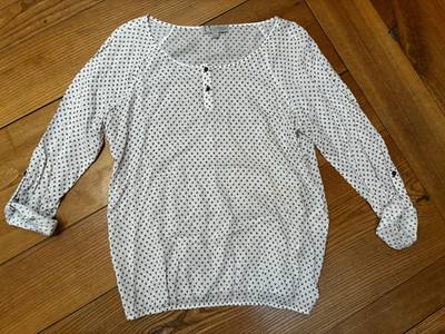 Tolle Bluse Shirt von Comma Gr. M, 100 % Viskose, weiß grau gemustert