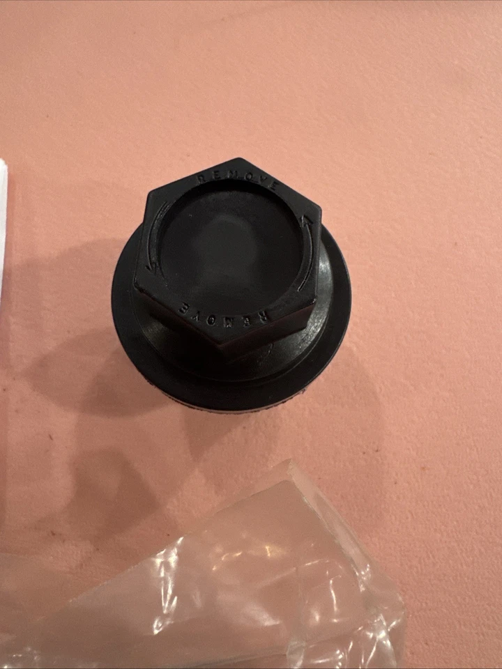 Cubierta de rueda GM 15646261 Foto 2 de 3