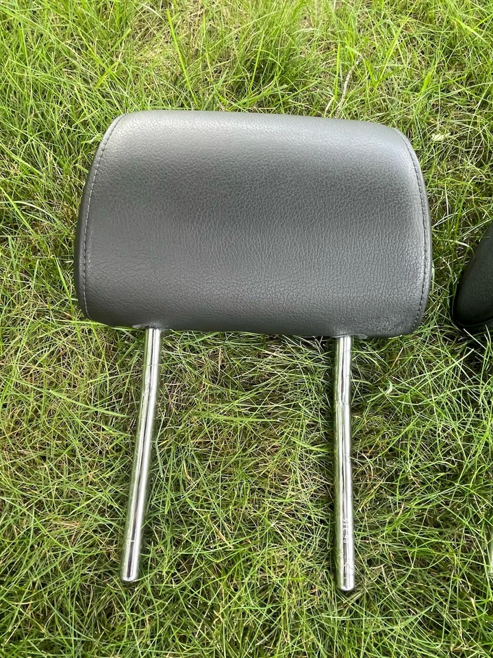 07-15 AUDI Q7 RH RIGHT LH LEFT FRONT HEADREST BLACK LEATHER SET PAIR OEM - Image 2 of 4