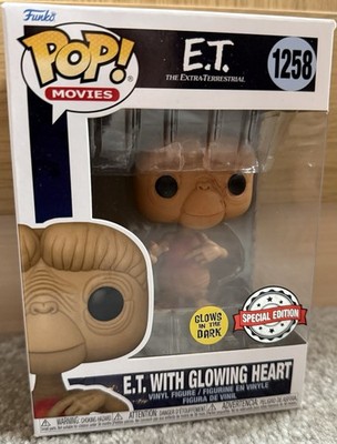 Funko Pop! Filme E.T. With Glowing Heart Special Edition GITD #1258