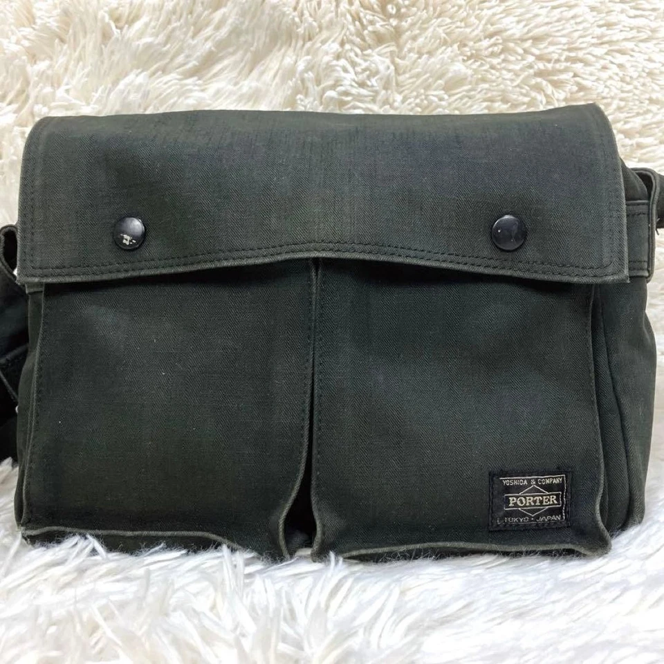 Bolso Mensajero Ahumado Yoshida Porter Bolso de Hombro Lona Negro Para Hombre De Japón Foto 2 de 4