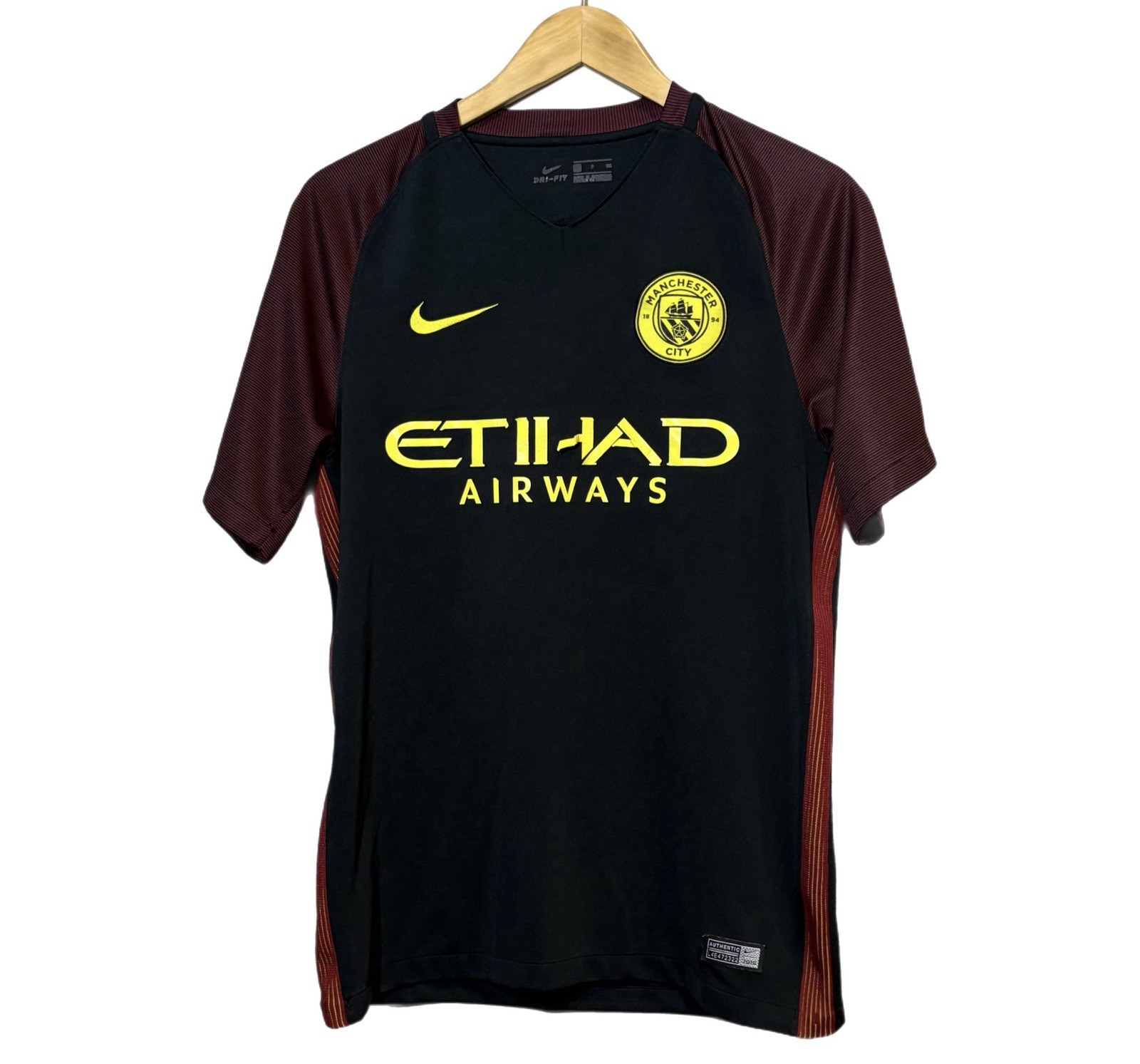 Manchester City Jersey Mens Size Small Black Maroon Soccer Nike Dri Fit Away