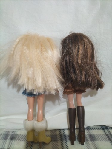 Bratz Dolls Bundle Vintage 2001 Mga Unsure If Correct Clothes - Picture 9 of 10