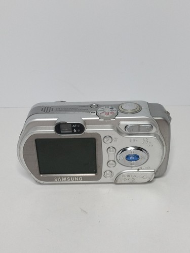Samsung Digimax A7 7.0MP Digital Camera Silver FOR PARTS OR REPAIR - Picture 2 of 7