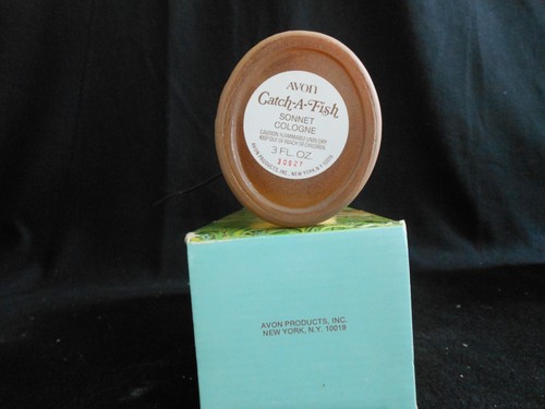 Avon "Catch - A - Fish" decanter, Vintage 1976 - 78, new in box - Picture 7 of 8