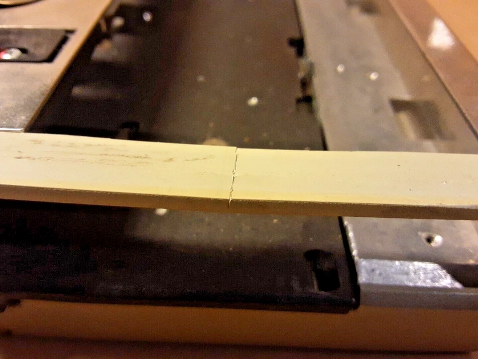 Wangtek 5150 EQ 30551-202 Qic 5.25'',  Front Plastic IS BROKEN  - Image 4 of 4