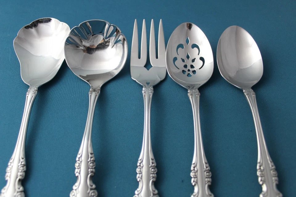 Cazuela perforada Oneida Community BRAHMS de acero inoxidable con cuchara cuchara cuchara para servir 5 piezas Foto 3 de 4