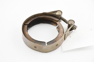 Audi A5 B8 8T / A4 B8 8K Auspuffschelle Schelle 04L253725B 2.0 TDI