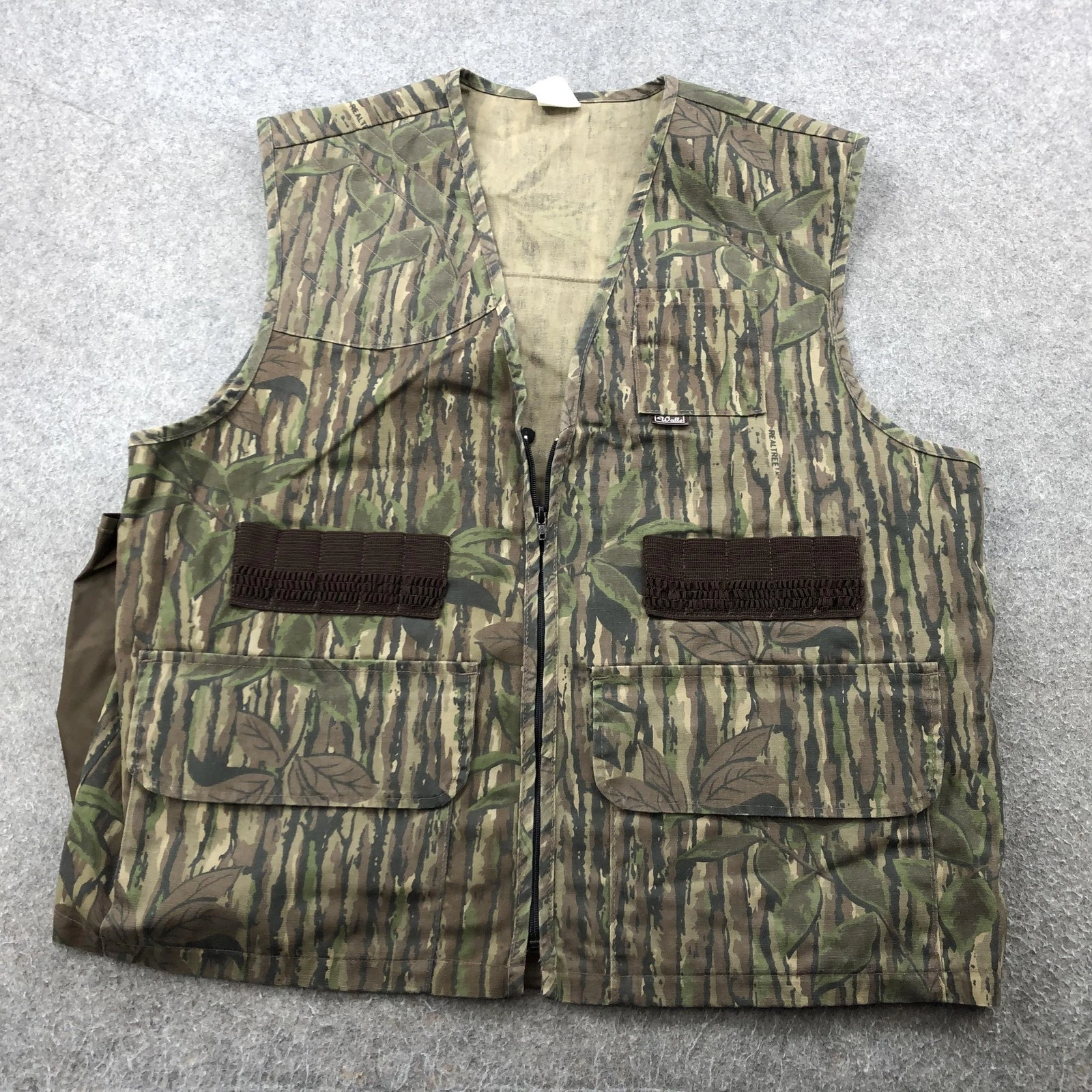 Vintage Walls Vest Mens XL Regular Camouflage Camo Realtree Hunting Pockets USA