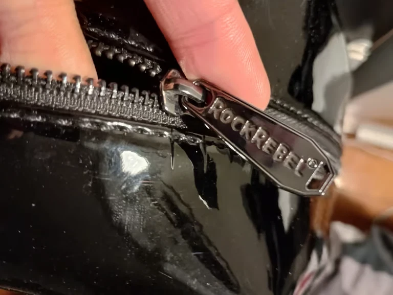 Mochila ataúd acolchada Rock Rebel Mina negra Foto 2 de 4