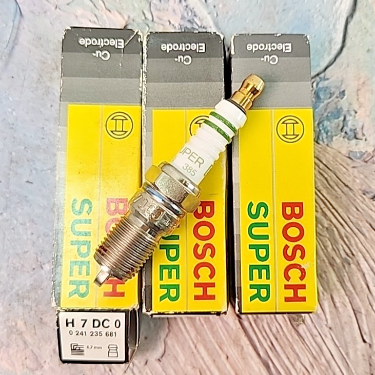 3x Bosch H7DC0 0241235753 Platinum Spark Plugs Fits Mercedes-Benz W201 W460 W463