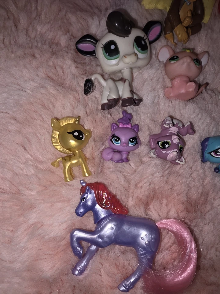 Littlest Pet Shop Lot - Image 2 of 3