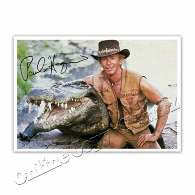 Paul Hogan in Crocodile Dundee  ++  Autogrammfoto  