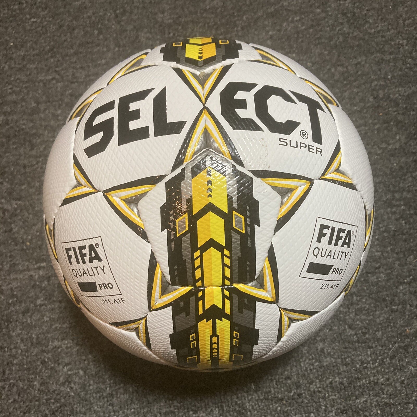 select fifa quality pro