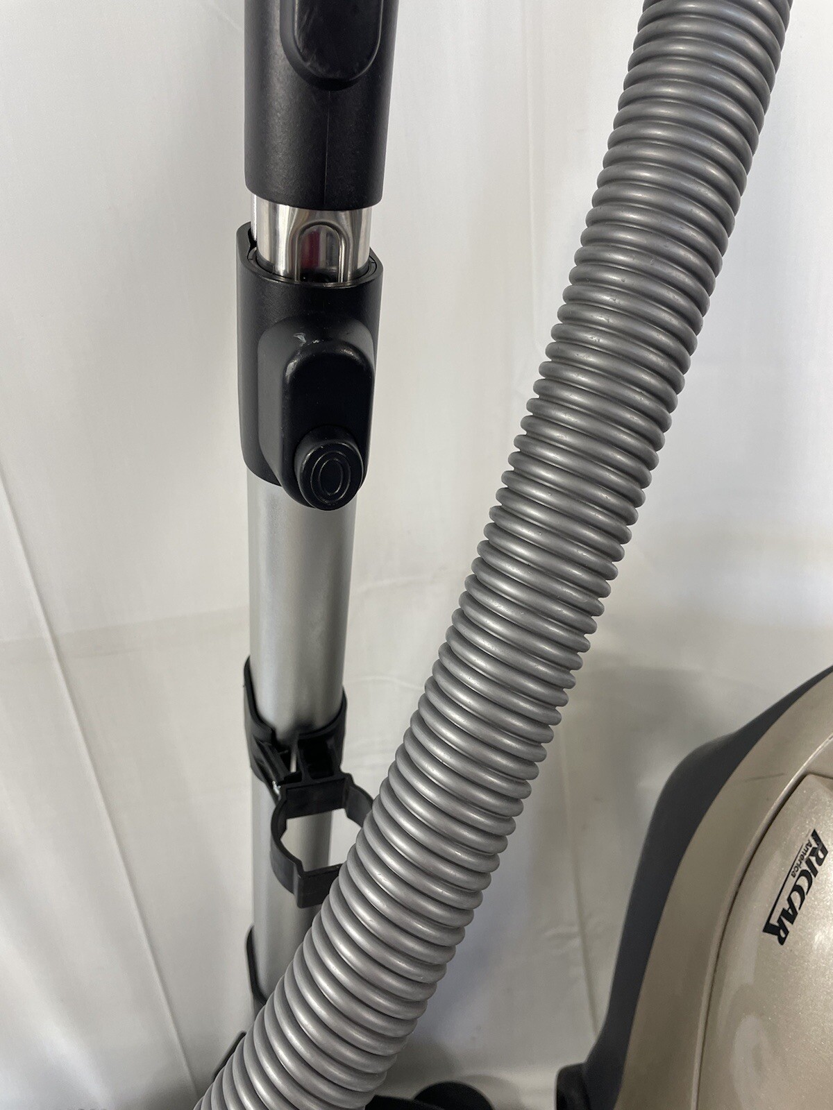 Riccar 1500p S Class canister household vacuum power nozzle tested