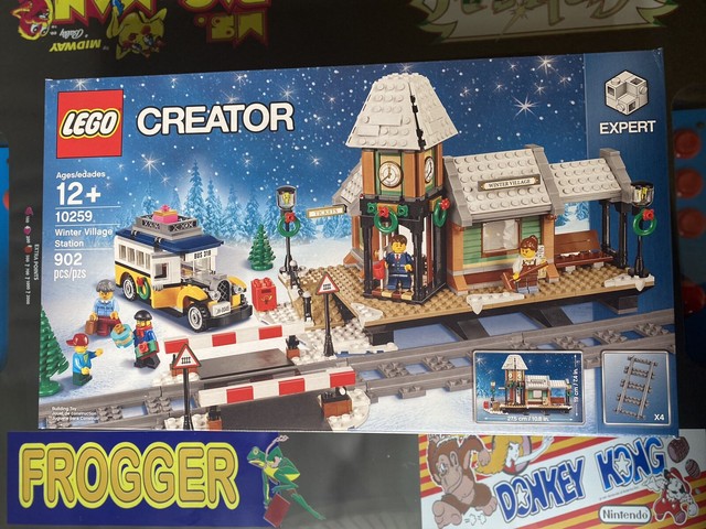 LEGO 10259 Creator Winter Village Station 902pcs in Hand for sale online | eBay
