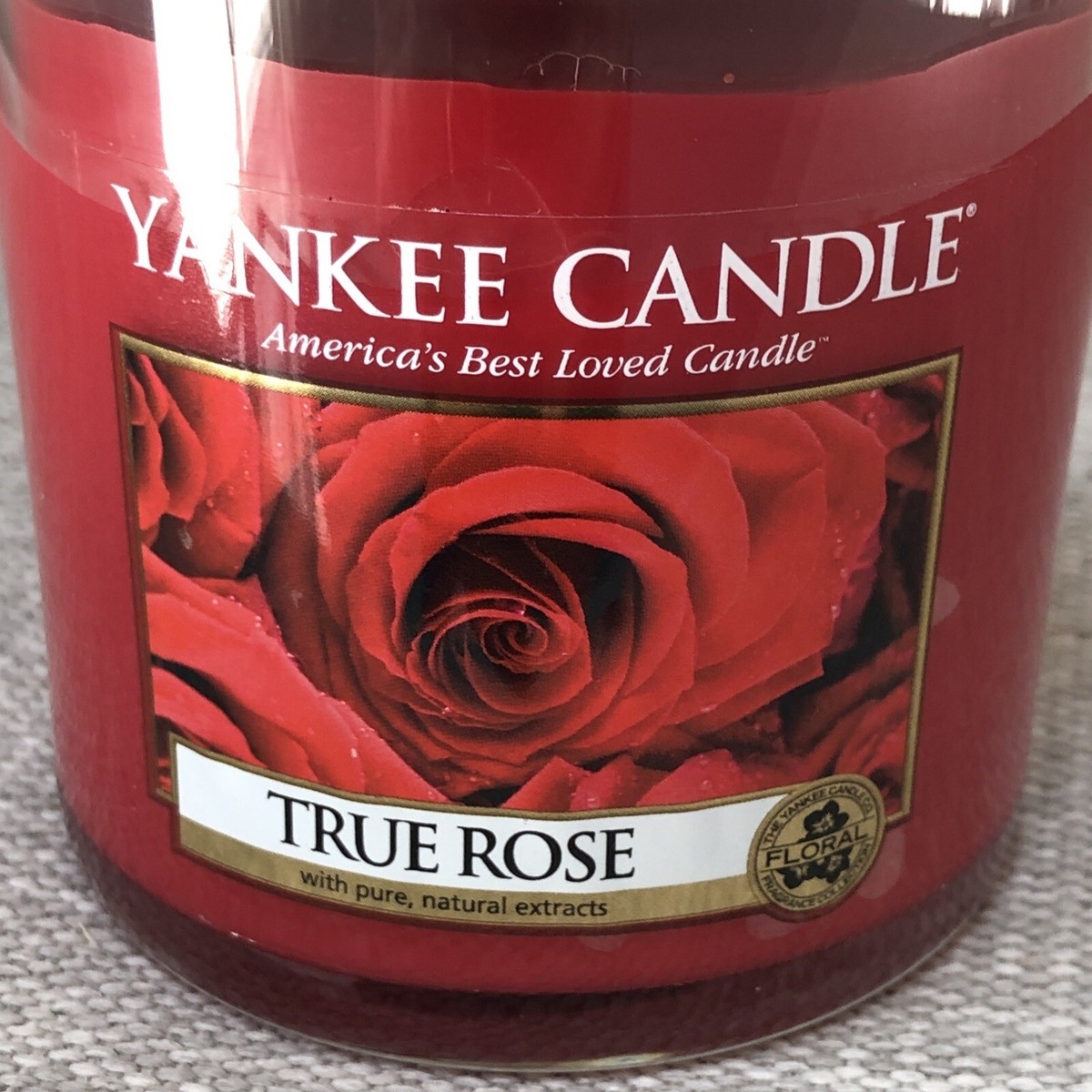 Yankee Candle ヤンキーキャンドル アロマ TRUE ROSE YANKEE CANDLE TRUE ROSE FLORAL JAR CANDLE SMALL 7.0 OZ RETIRED