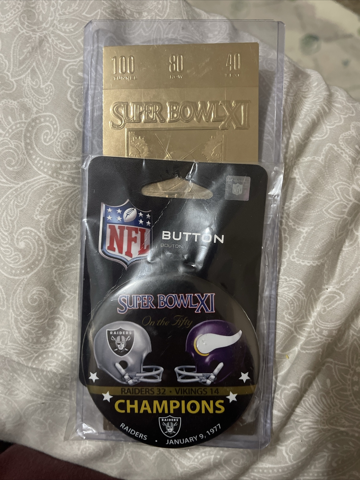 Picture 1 of 1