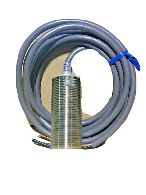OMRON E2E2-X10C1 (Proximity Sensor)