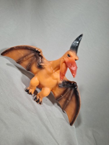 Grande dinosauro pterodattilo triceritopo brontosauro figura in gomma giocattolo - Foto 6 di 11