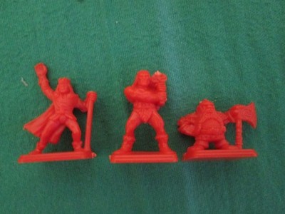 3 X CHARACTER HEROES - DWARF WIZARD & BARB - 1990 ORIGINAL MB GAMES HERO QUEST 2