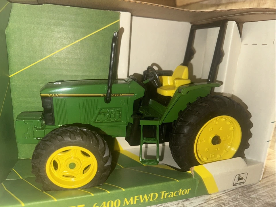1/16 Scale John Deere 6400 MFWD Tractor With Rops Collector Edition Diecast - Image 4 of 4