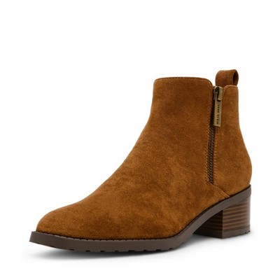 Anne Klein Women's Sakara Ankle Boot, Tobacco, 5.5 M 