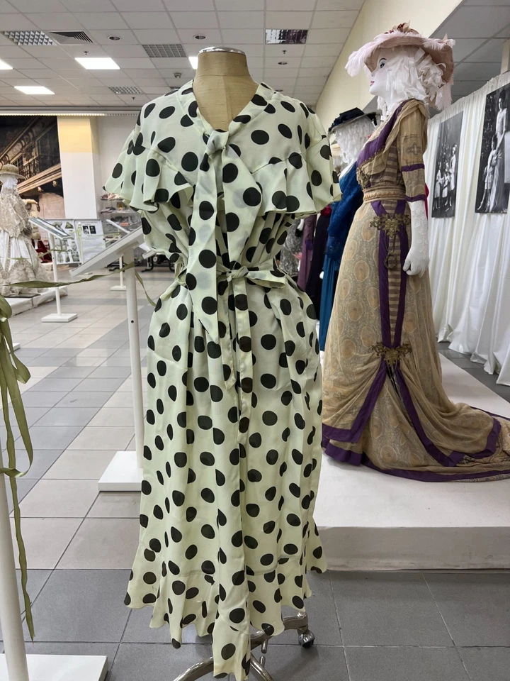 Vintage dress from the 1950s-1960s. - Image 3 of 4