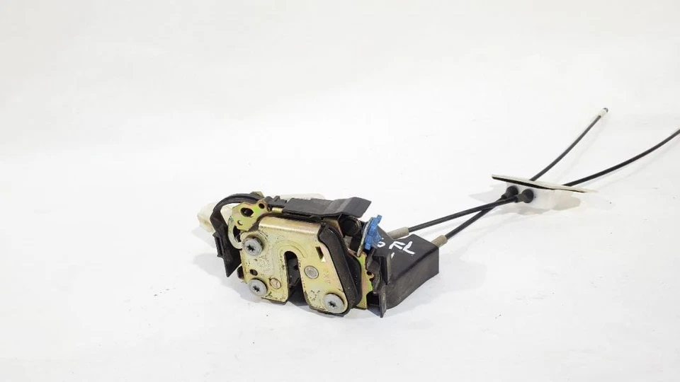 Atuador de trava de porta frontal esquerda fabricante de equipamento original 2003 Infiniti Q45 - Imagem 3 de 4