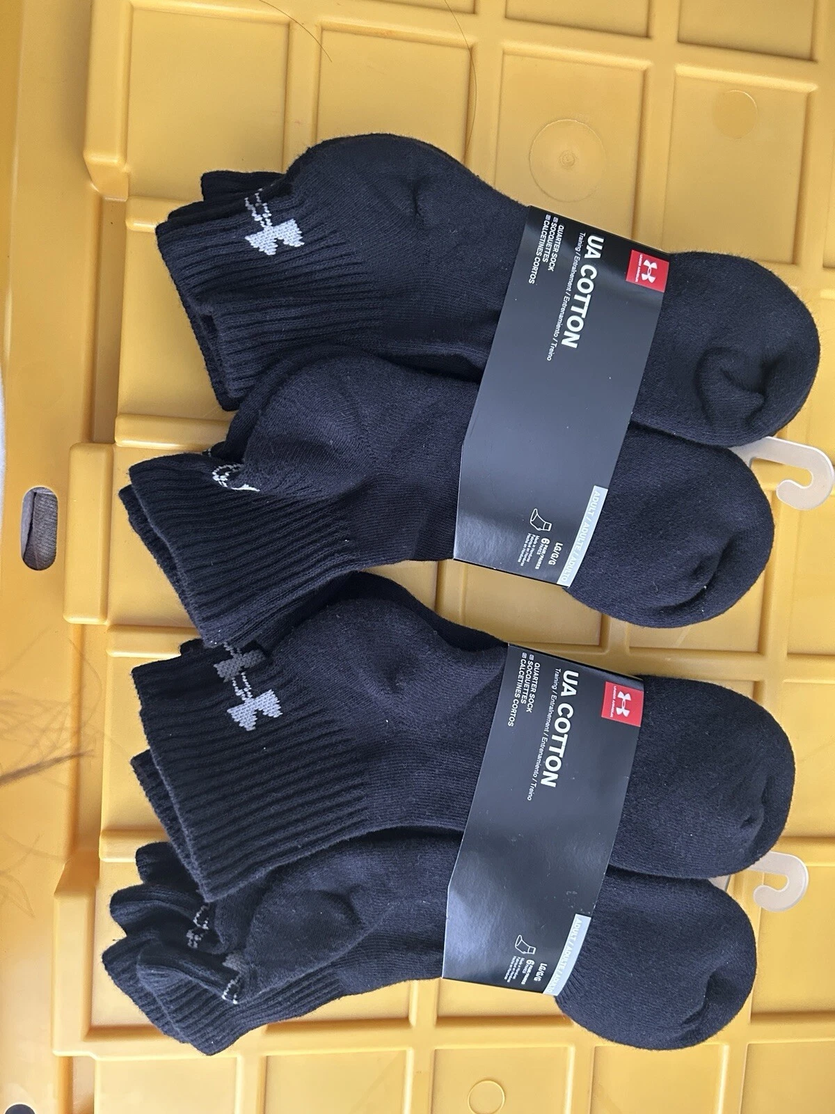 UNDER ARMOUR Men QUARTER Socks 76% Cotton BLACK - 12 Pair NEW
Opens in a new window or tab