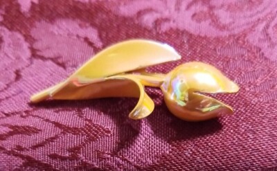 Vintage Pearly Peach Orange  Enamel Tulip  Brooch