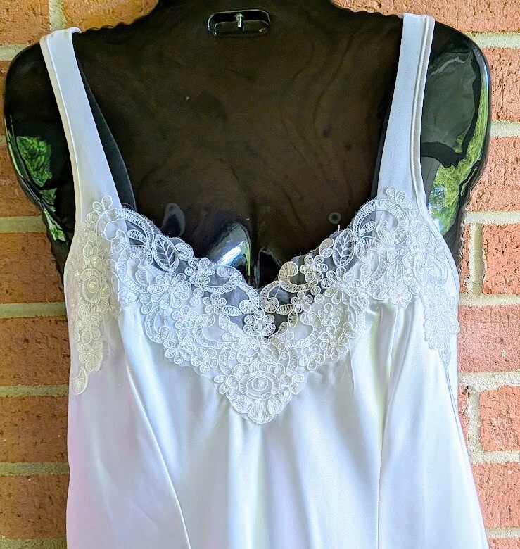 Linea Donatella M Camisón Satinado Boda Lentejuelas Encaje Cuentas Lazo Coqueta Romántico Foto 3 de 4