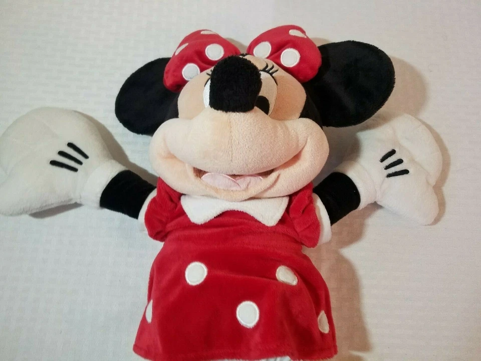 MINNIE MOUSE Large 20" Plush Toy doll polka dot Disney Store  - Image 4 of 4