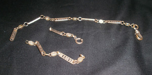 Vintage/Antique Gold Tone Metal Watch Chain Fob For Repairs