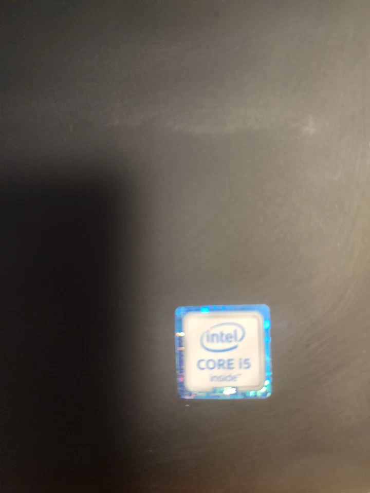 Laptop para juegos Dell Alienware 15 R3 i5-7300HQ 1 TB HDD 8 GB RAM GTX 1060 - Win 10 Foto 4 de 4