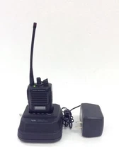 Vertex Standard VX-427-4-5 UHF Radio 450–490MHz 32 Ch+CD-16 Charger, Antenna