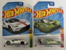 (2) Hot Wheels 2016 Ford GT Race & '17 Ford GT