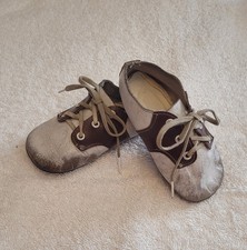 Adorable 1960's Vintage Toddler Baby Shoes Brown White Saddle Shoes 4.25