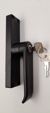 Maniglia cremonese nera con chiave per porta finestra in metallo perni