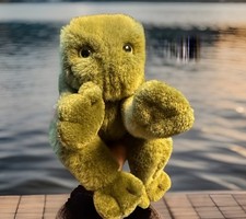 Vintage 1985 Gund Ribbit Frog Green Plush w/ Realistic Rattle Croak Sound 6 in