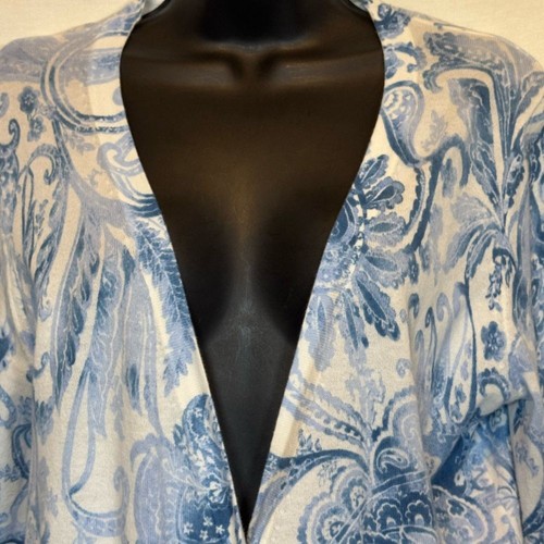 A-103 Jones New York Paisley Blue and White Cardigan Sweater Size M - Picture 5 of 15